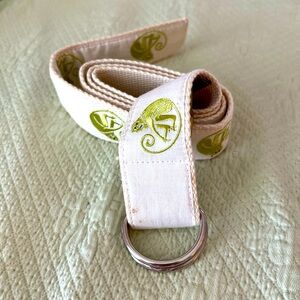 CJ Laing White Monkey Belt Women’s Size Medium